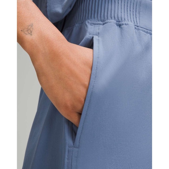 NWT Lululemon Stretch Woven High-Rise Wide-Leg Cropped Pant Oasis Blue - Picture 4 of 13